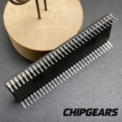 Hitachi HD64B180R0P CPU Z180 6MHz 8-Bit Processor DIP64 Z80180 Microprocessor