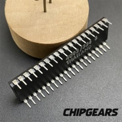 Synertek Z8 CPU Z8681SL DIP40 8MHz Processor ROMless Z8 Microprocessor