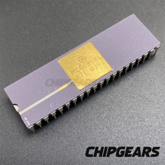 Motorola MC68B00L Processor 6800 R7E 8-Bit CPU Ceramic DIP40 2MHz Microprocessor